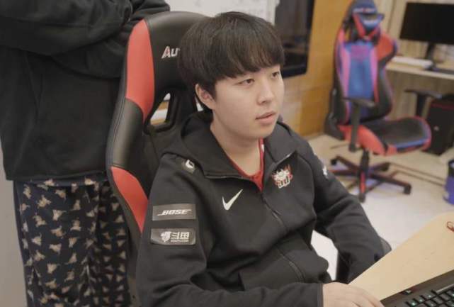 列连锁反应 列连锁反应