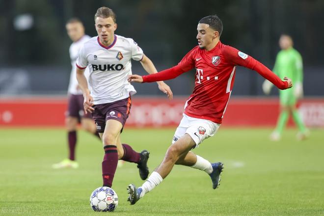 的球员在复 的球员在复