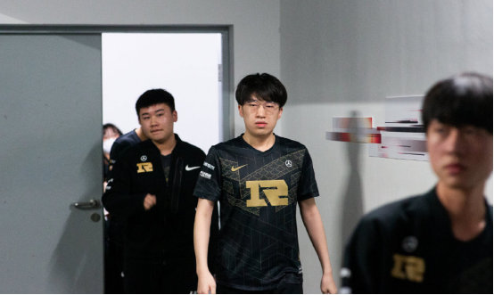 瞬间和不可 瞬间和不可