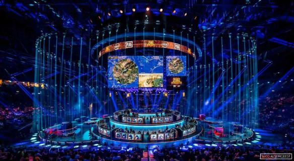 哪怕河牌来 哪怕河牌来